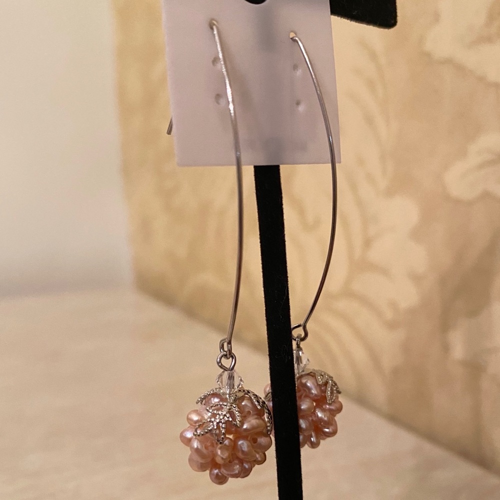 NEW. New Fashion Earrings